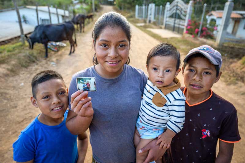 Northern Triangle - Yemi and children