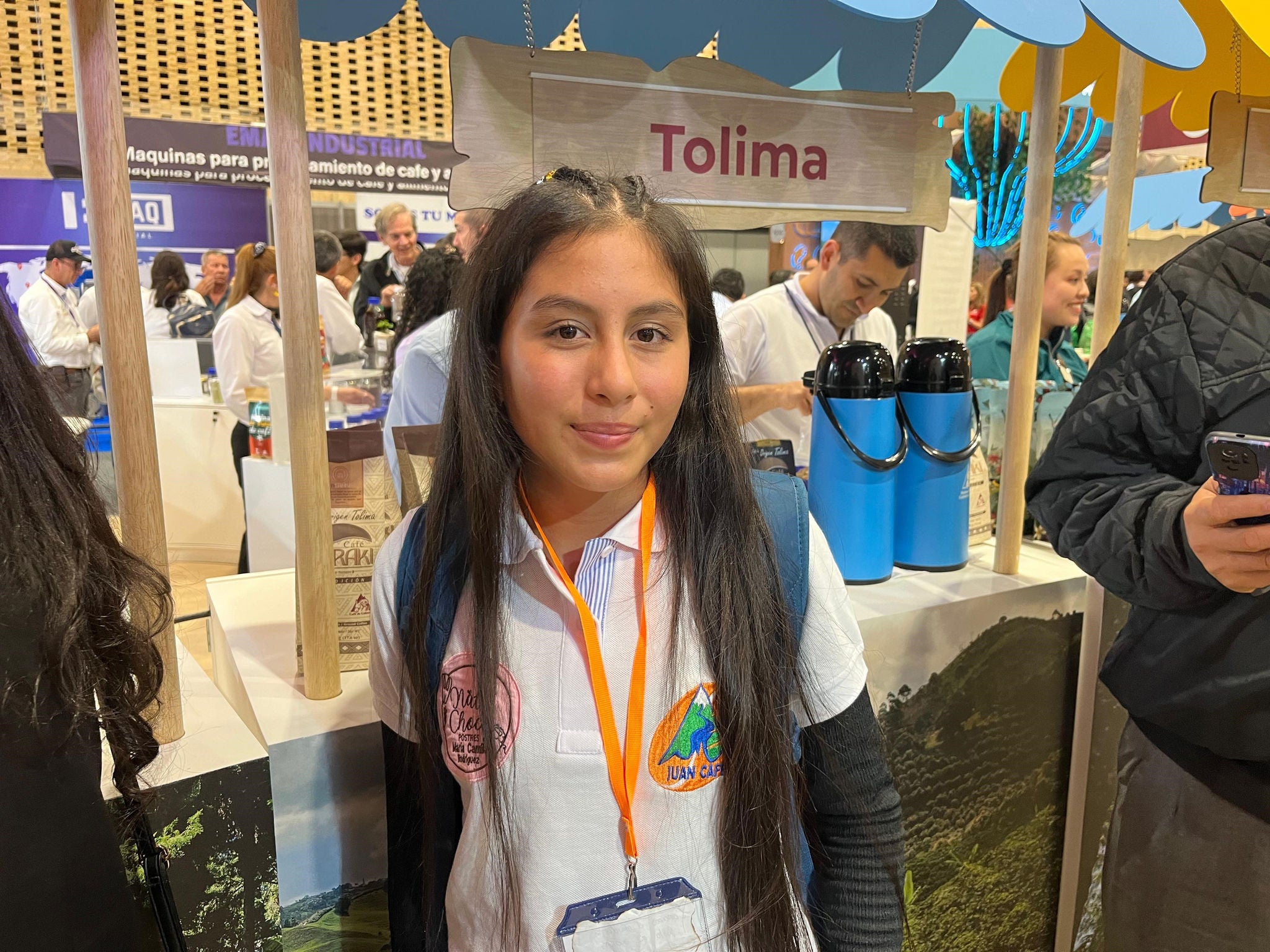 Maria Camila participates in a national fair where she sells her sweet custard treats. (Photo credit: World Vision Colombia)