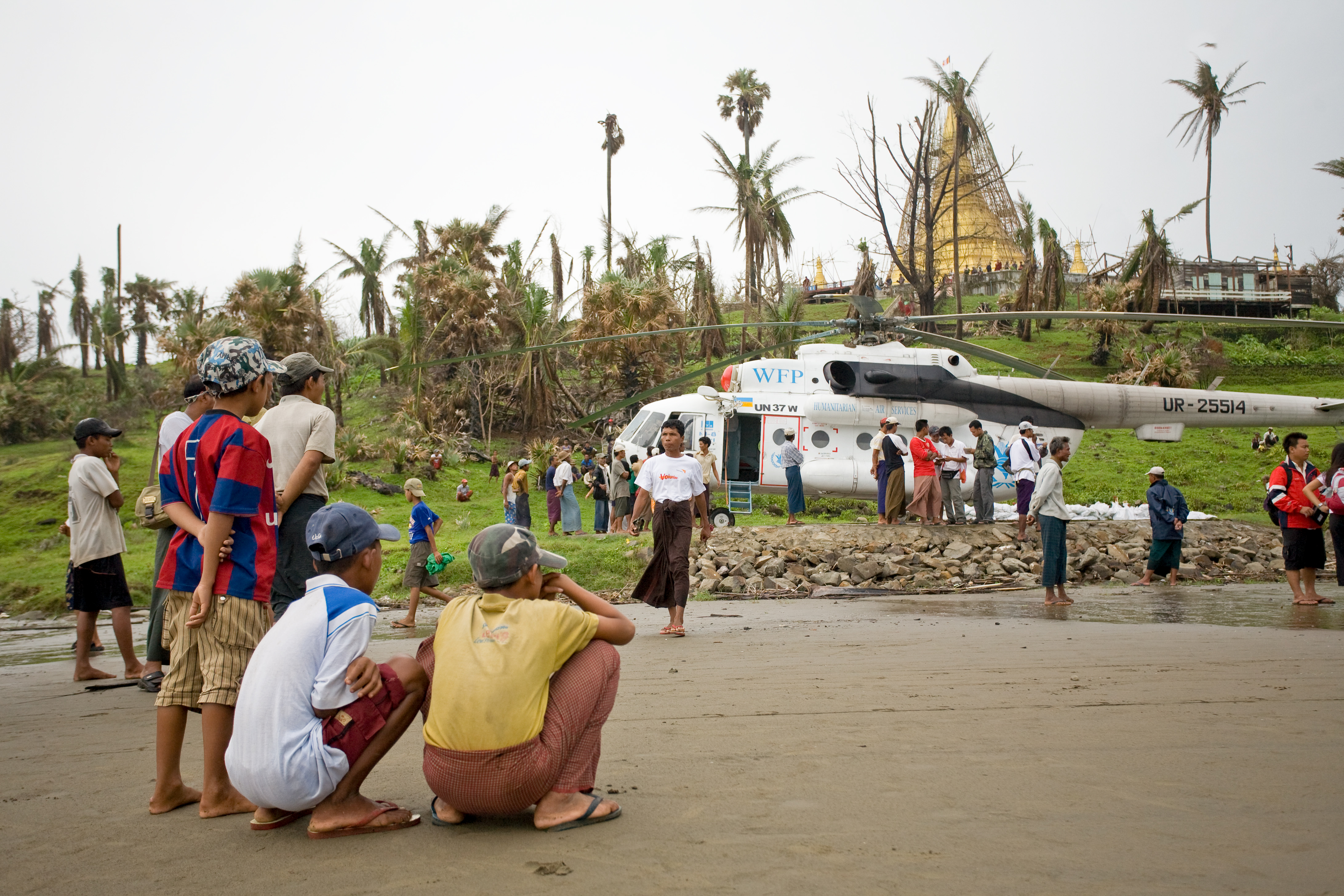 The World Food Programme, World Vision and other agencies responded to the humanitarian crisis created by Cyclone Nargis in Myanmar in 2008.